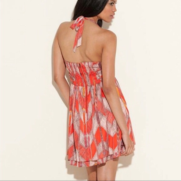 Guess Veronica Halter Dress - Picture 3 of 6